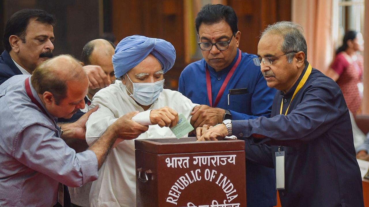 Former Prime Minister and MP Manmohan Singh casts his vote for the election of the President, at Parliament House in New Delhi. Credit: PTI Photo