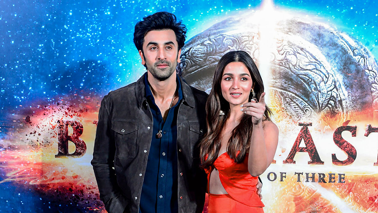 The full version of 'Kesariya' from Ranbir-Alia starrer 'Brahmastra' has sparked a meme fest. Credit: PTI File Photo