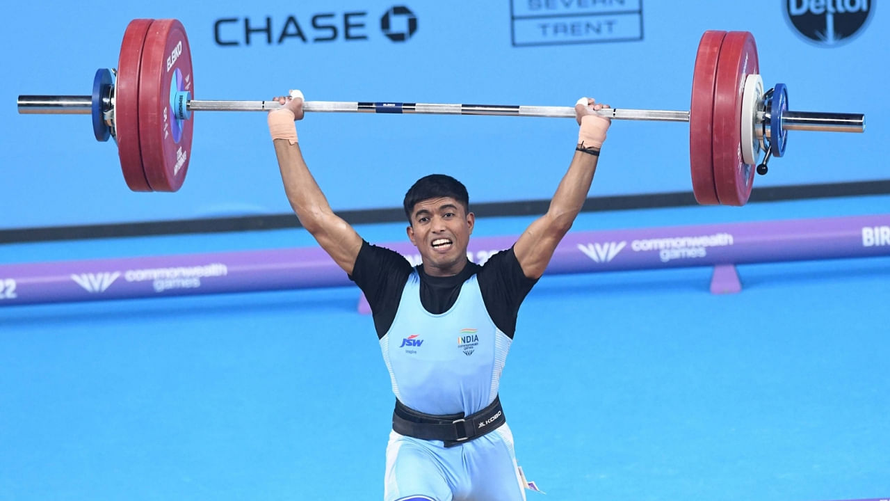 India's Sanket Mahadev Sargar in action during the Men's 55kg Clean and Jerk weightlifting at The NEC on day two of the Commonwealth Games in Birmingham, England, Saturday July 30, 2022. Credit: IANS Photo