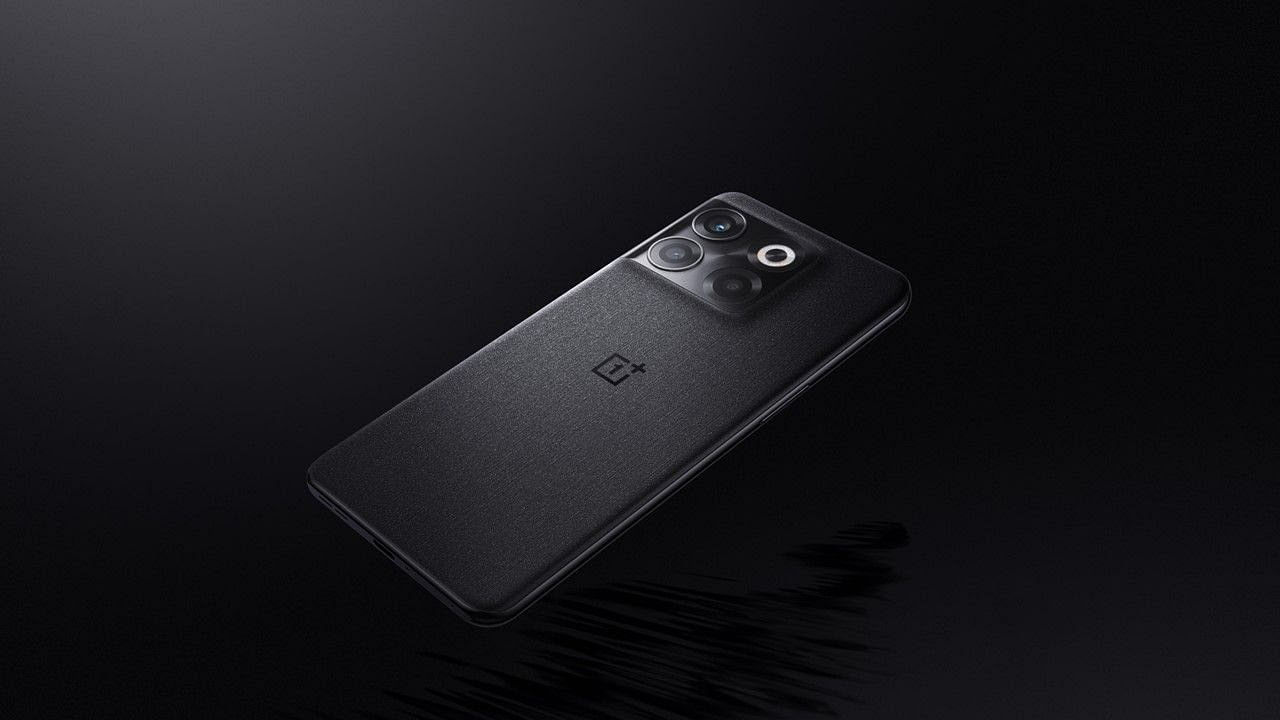 OnePlus 10T. Credit: OnePlus India