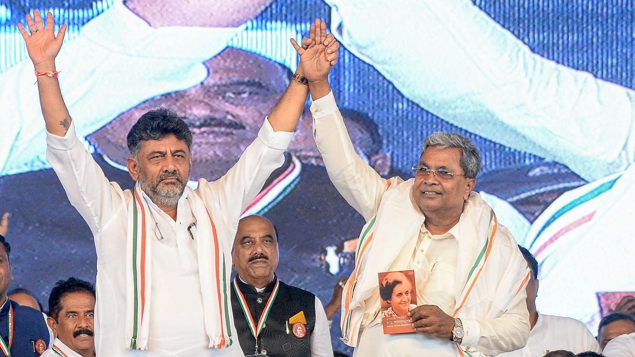 Siddaramaiah and DK Shivakumar. Credit: DH Photo