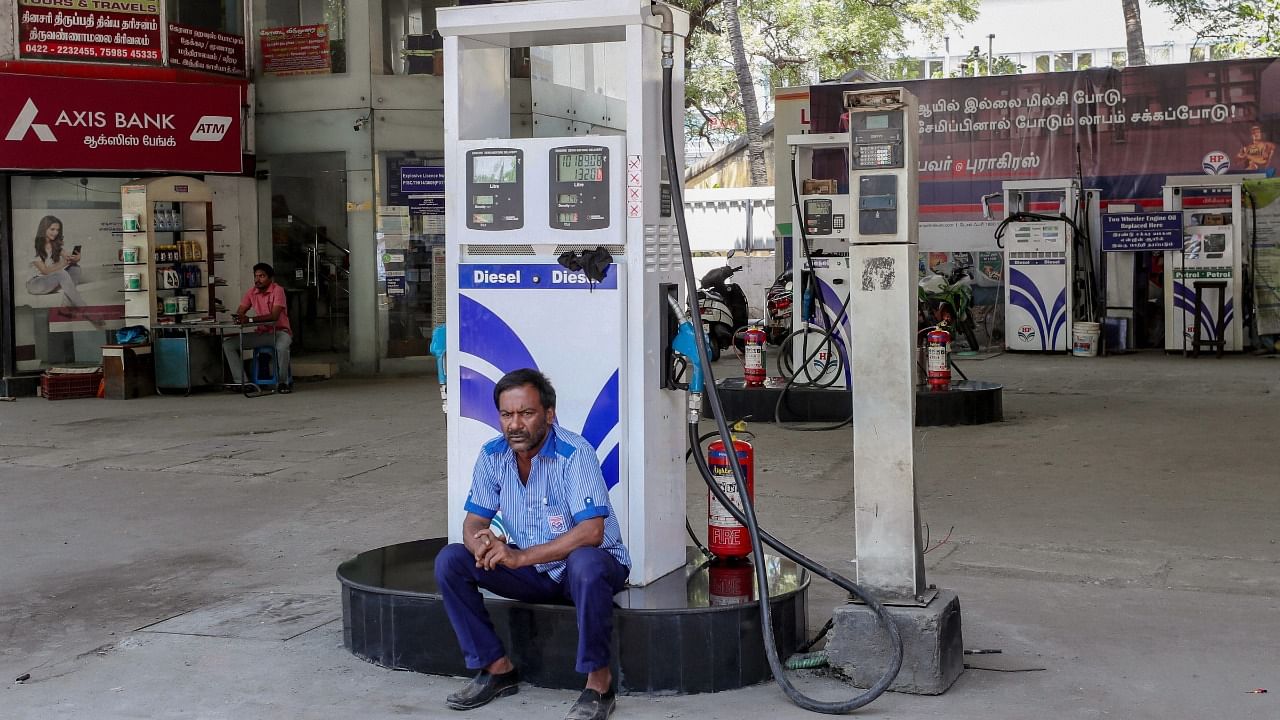 This is the biggest quarterly loss that HPCL has ever incurred. These losses negated record refining margins. Credit: PTI file photo