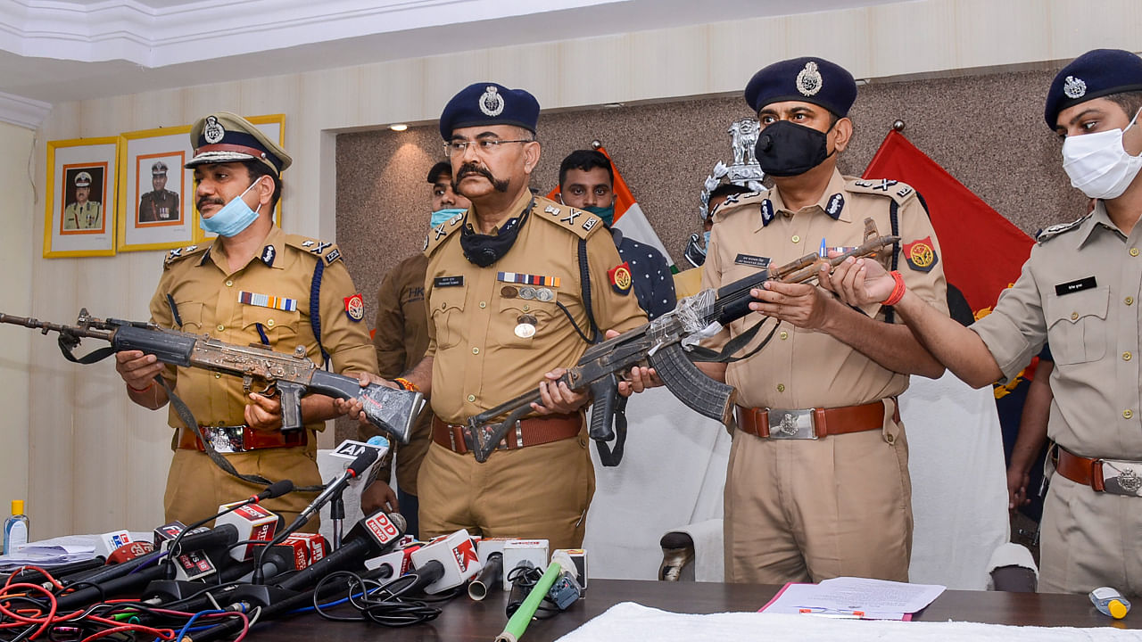 UP Police rifles, that were recovered after the arrest of gangster Vikas Dubey's aide Shashikant Pandey back when 8 police men were killed in Kanpur. credit: PTI File Photo 