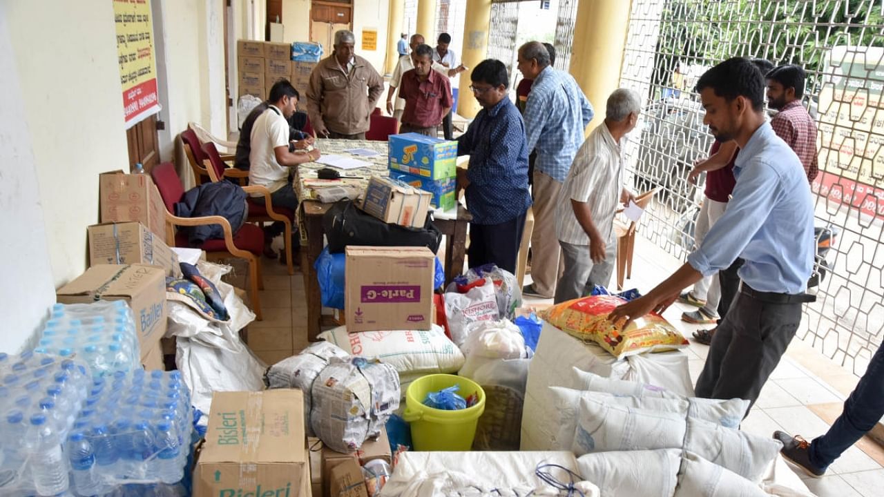 Revenue Department has issued an order with a new food menu for those in relief centres, which will even consist of egg and other food items. Credit: DH Photo