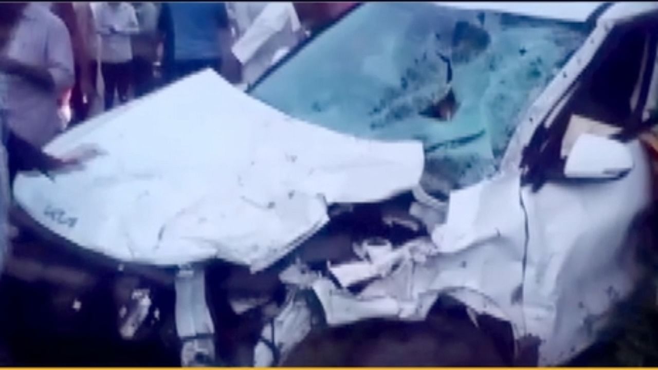 Six persons were killed after a car rammed into an auto-rickshaw and a bike on Thursday evening. Credit: Screen grab from ANI video