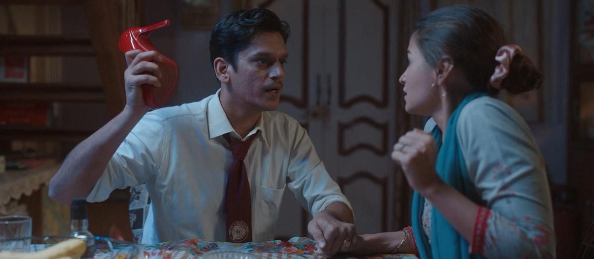In ‘Darlings’, Vijay Varma plays an alcoholic who physically abuses his wife, a role essayed by Alia Bhatt.