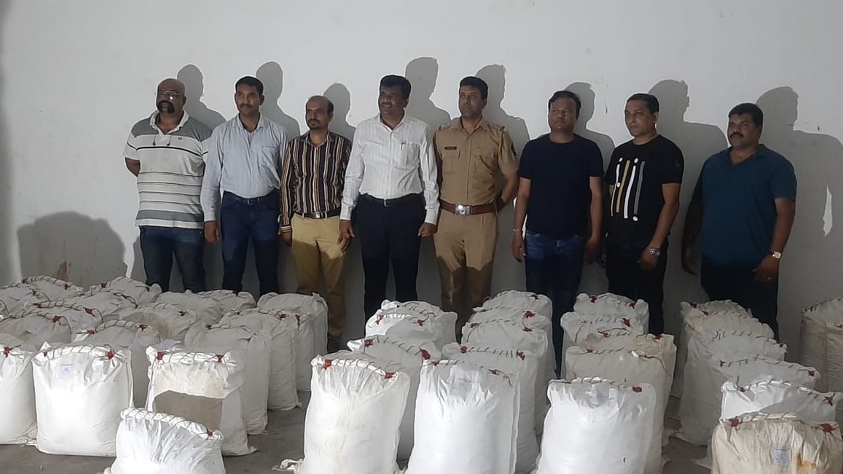 Mumbai Police' Anti Narcotics Cell, bust drugs factory in Gujarat, seize Mephedrone worth Rs. 1,026 crore. Credit: IANS Photo