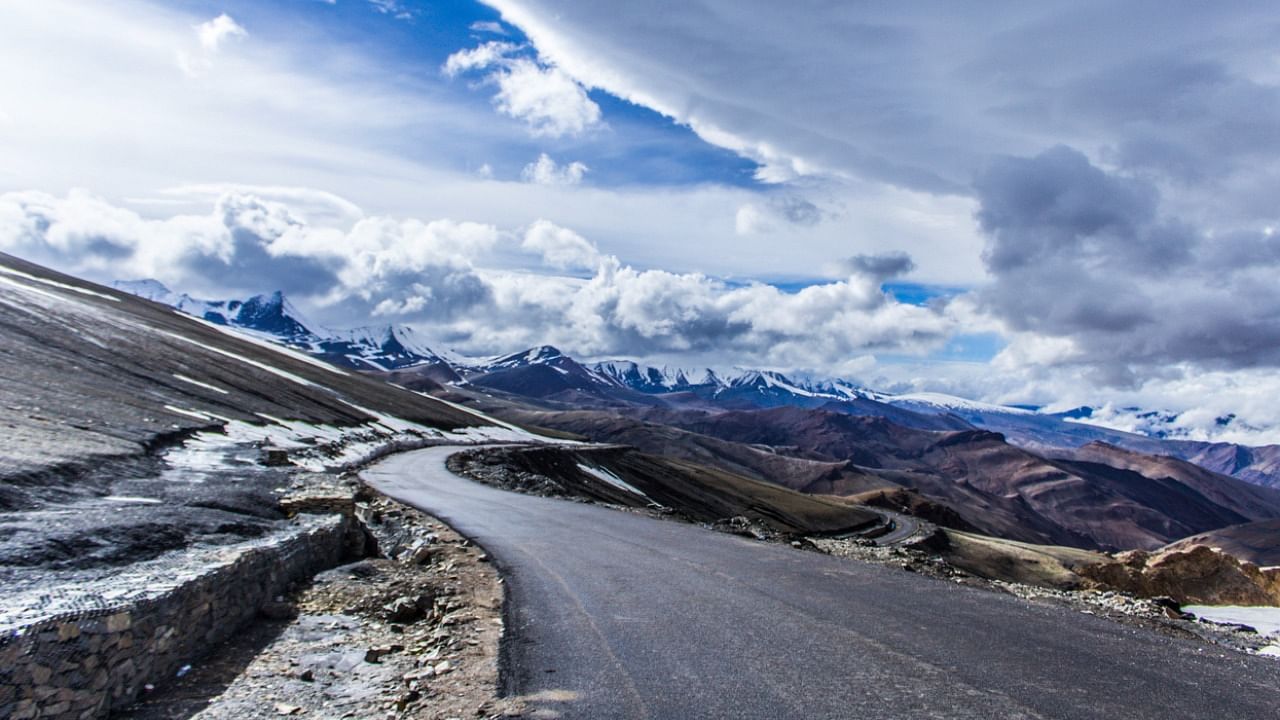 The road to Manali is one of the most picturesque in the country. Credit: iStock photo 