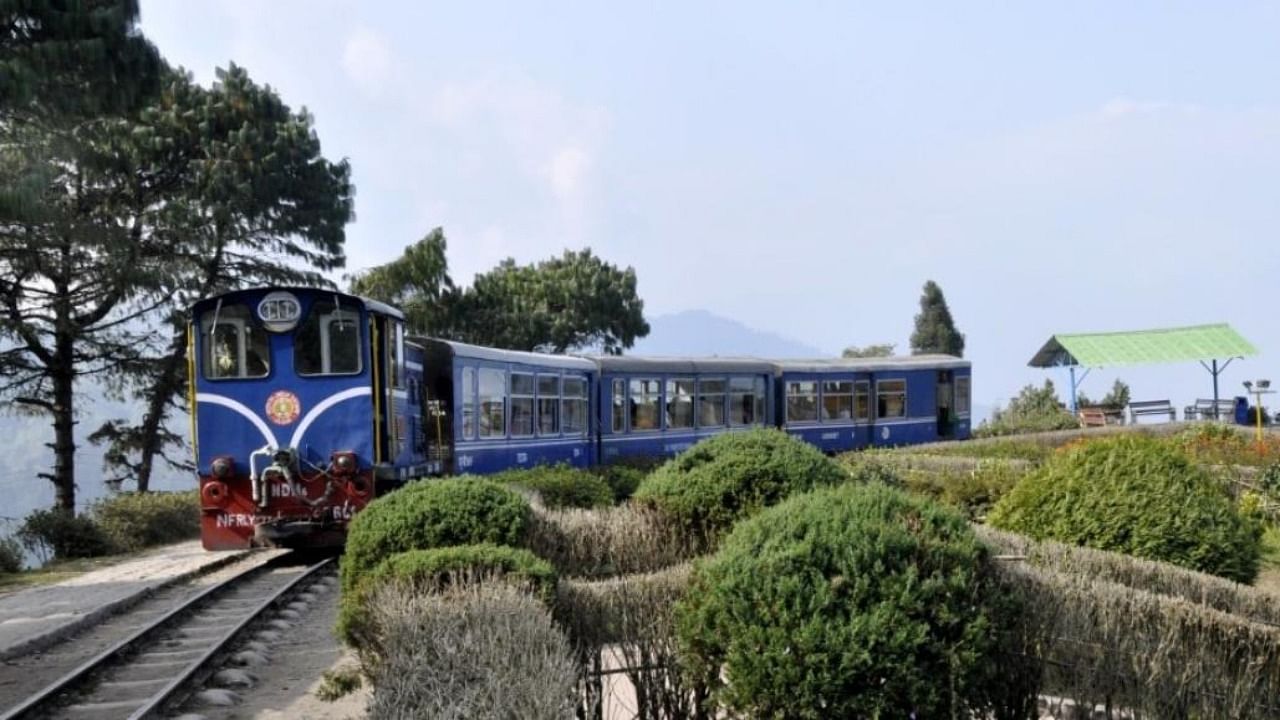 The joyride train in Darjeeling. Credit: Northeast Frontier Railway