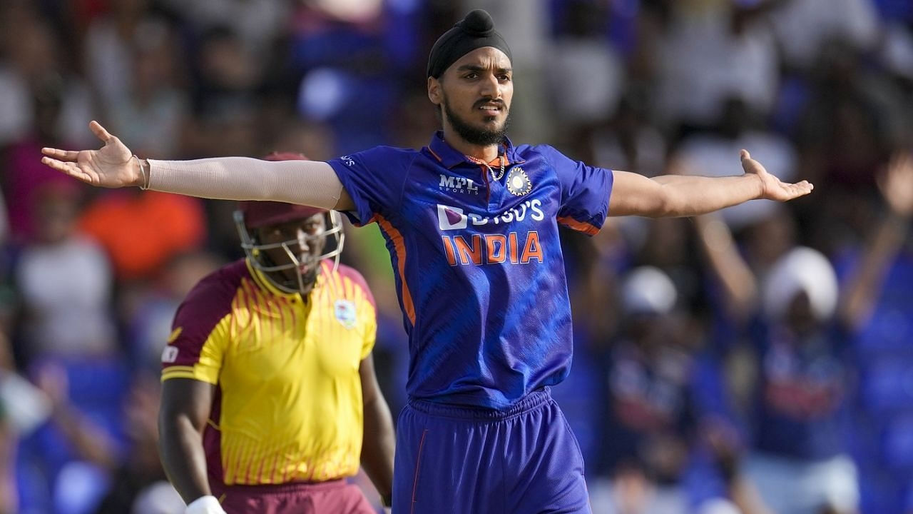 Arshdeep Singh is facing a social media backlash for a dropped catch during India's match against Pakistan in the Asia Cup. Credit: IANS Photo