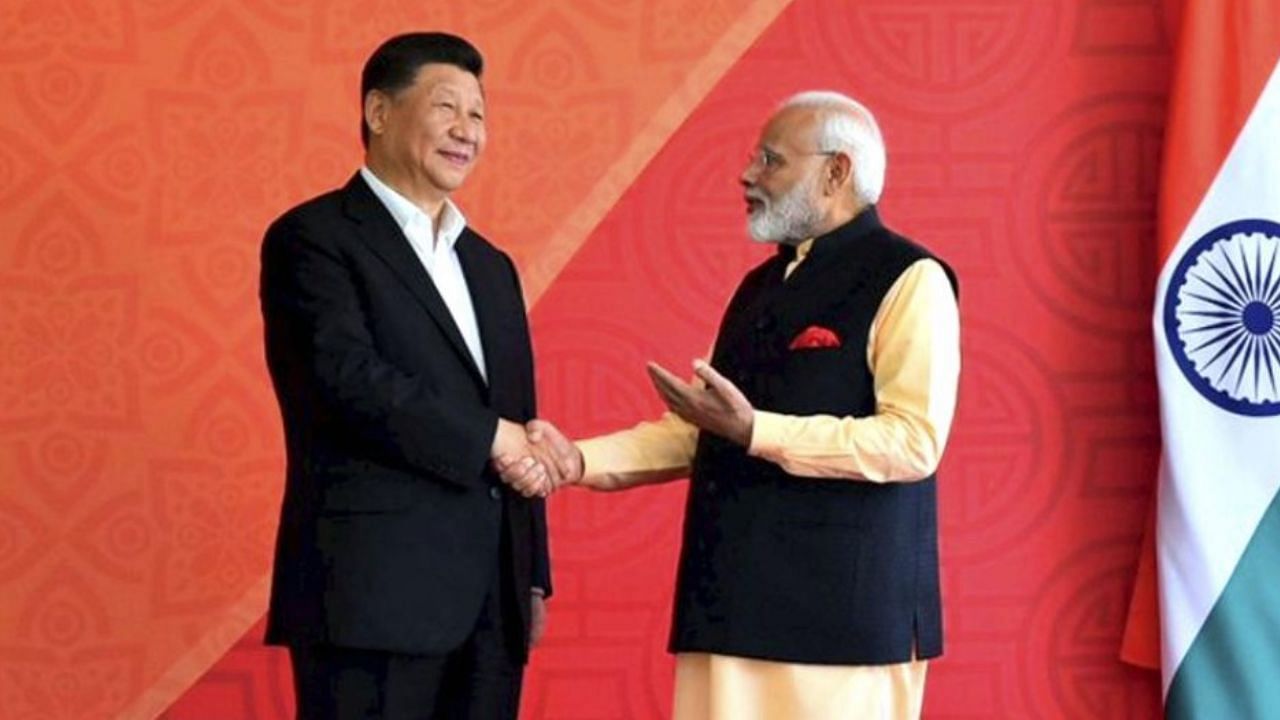 Prime Minister Narendra Modi with Chinese President Xi Jinping. Credit: PTI File Photo