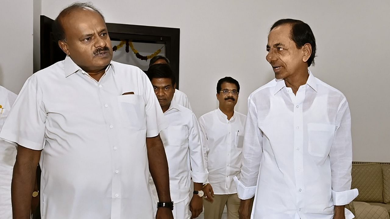 Telangana Chief Minister K Chandrashekar Rao in a meeting with former Karnataka chief minister H.D. Kumaraswamy at Pragathi Bhavan. Credit: PTI Photo