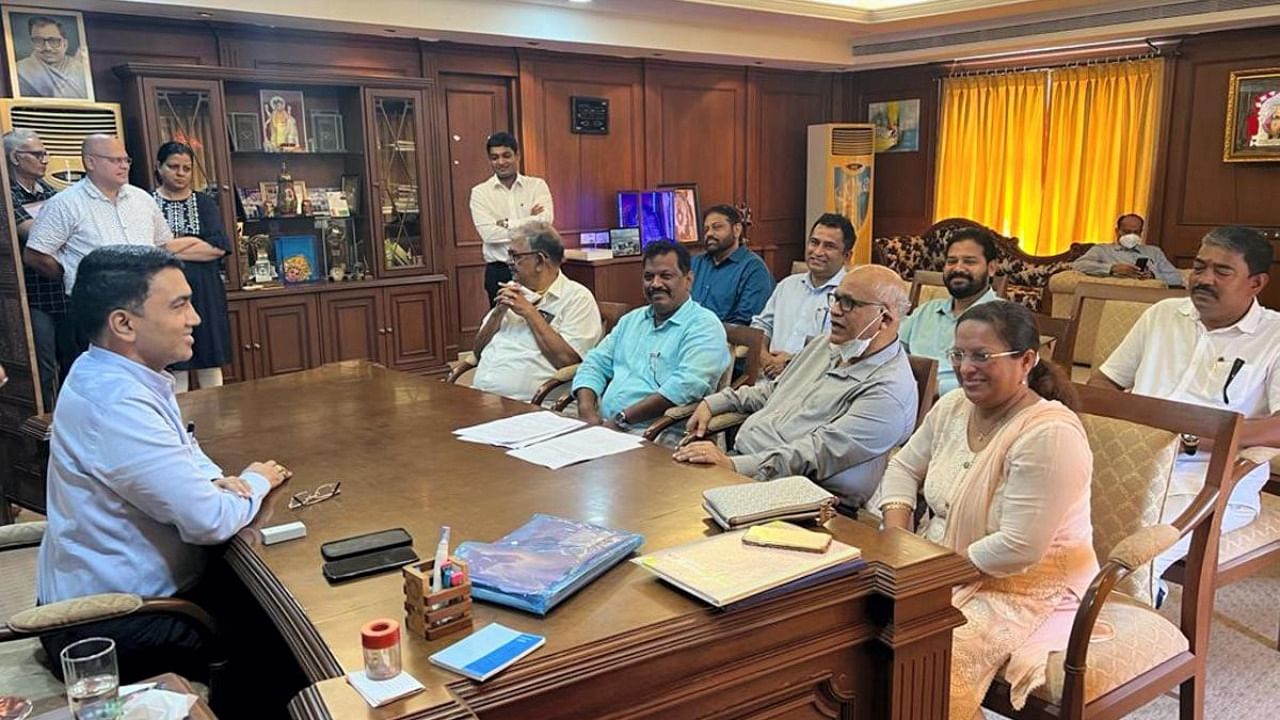 Goa CM Pramod Sawant during a meeting with eight Congress MLAs from Goa set to join the ruling Bharatiya Janata Party, in Panaji, Wednesday, Sept. 14, 2022. Credit: PTI Photo