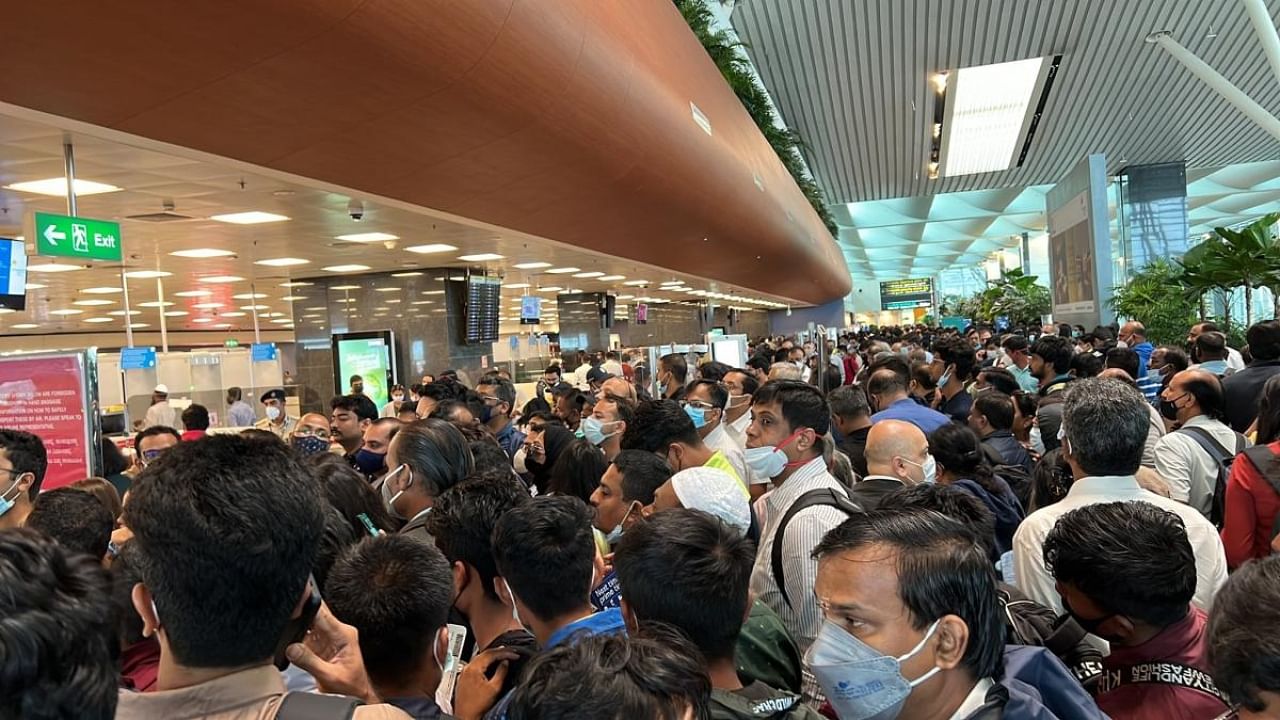 The crowded check-in counters at the airport premises as captured by a passenger on Monday. Credit: Special Arrangement