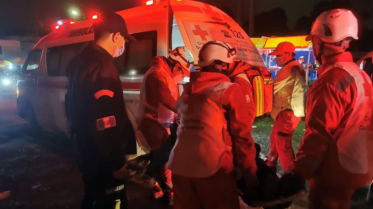 The Guatemalan Red Cross and volunteer firefighters stabilized more than 20 injured people and nine people died at the scene. Credit: Twitter/ @CRGuatemalteca