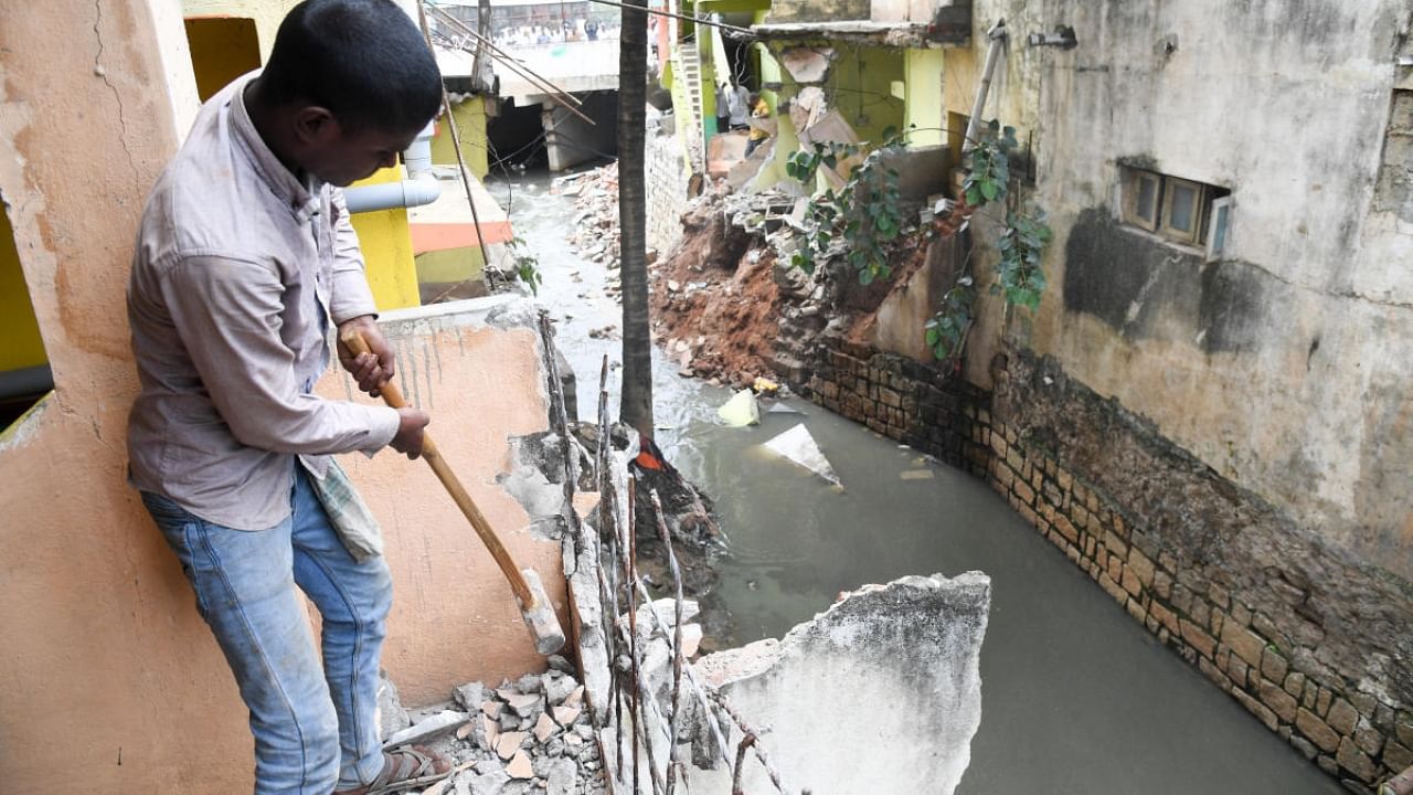 The BBMP’s crackdown comes after the devastating floods that paralysed the city. Credit: DH Photo