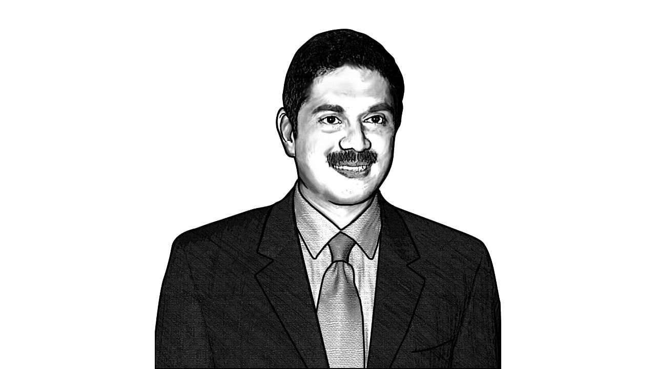 M Gautham Machaiah has traversed across print, electronic and digital media donning both journalist and corporate robes.