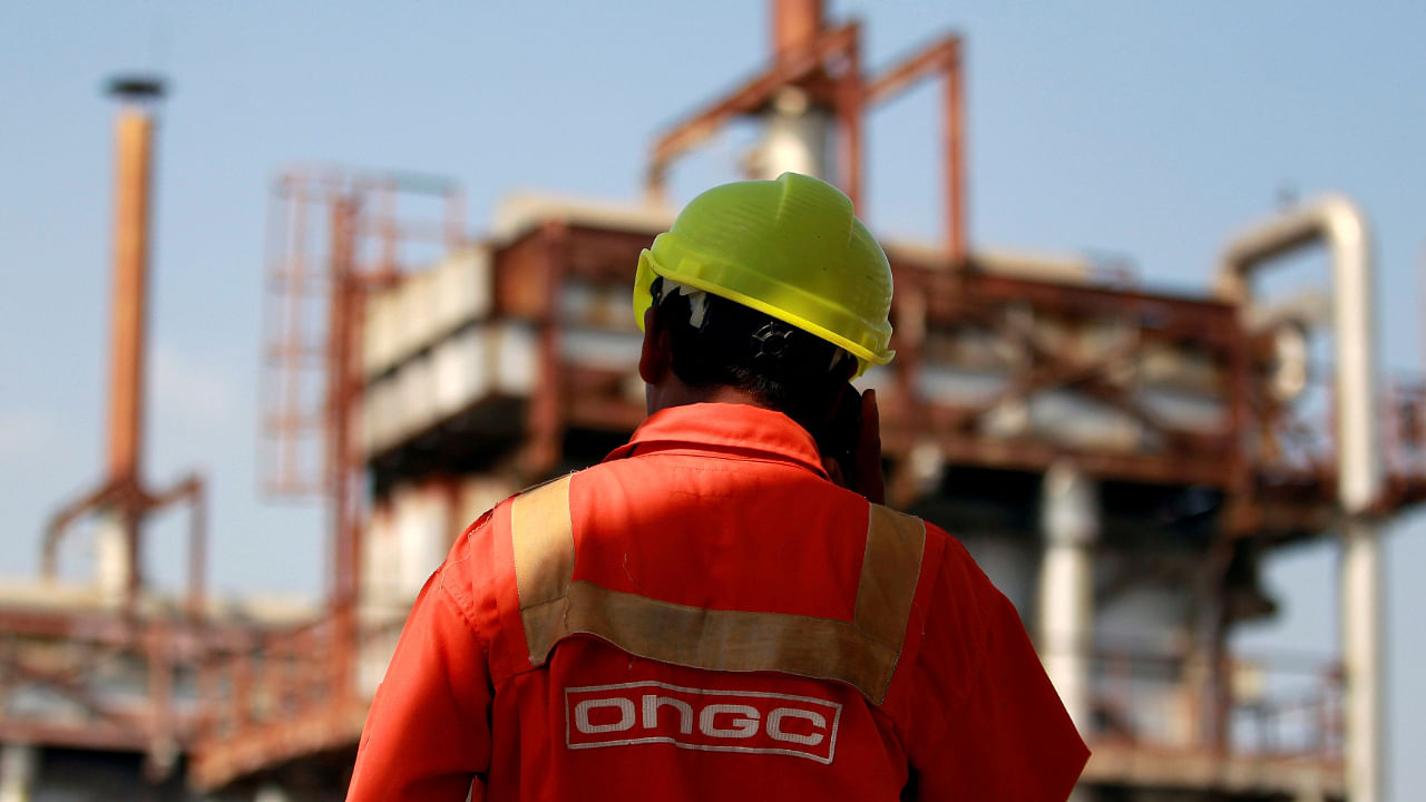  A technician is pictured inside an ONGC desalter plant outside Ahmedabad, September 30, 2016. Representative image. Credit: Reuters File Photo