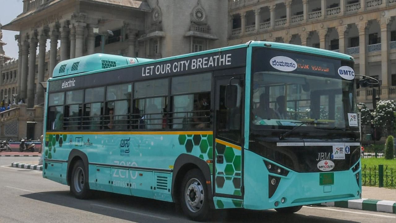 The electric bus introduced by the Bangalore Metropolitan Transport Corporation. Credit: DH File Photo