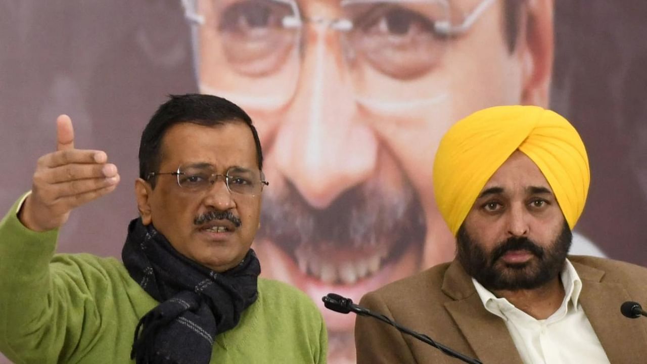 Delhi Chief Minister Arvind Kejriwal and Punjab Chief Minister Bhagwant Mann. Credit: AFP File Photo