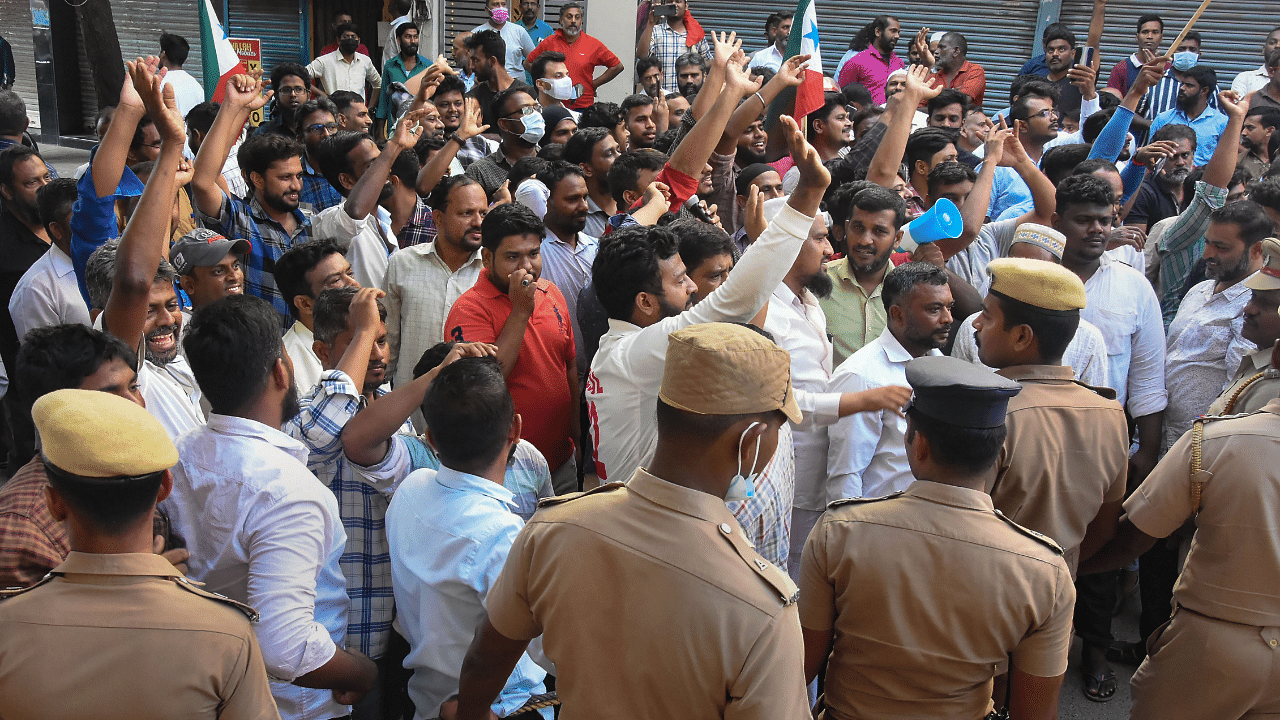 Popular Front of India (PFI) workers protest against the raid of National Investigation Agency (NIA) at the PFI office, in Chennai. Credit: PTI Photo