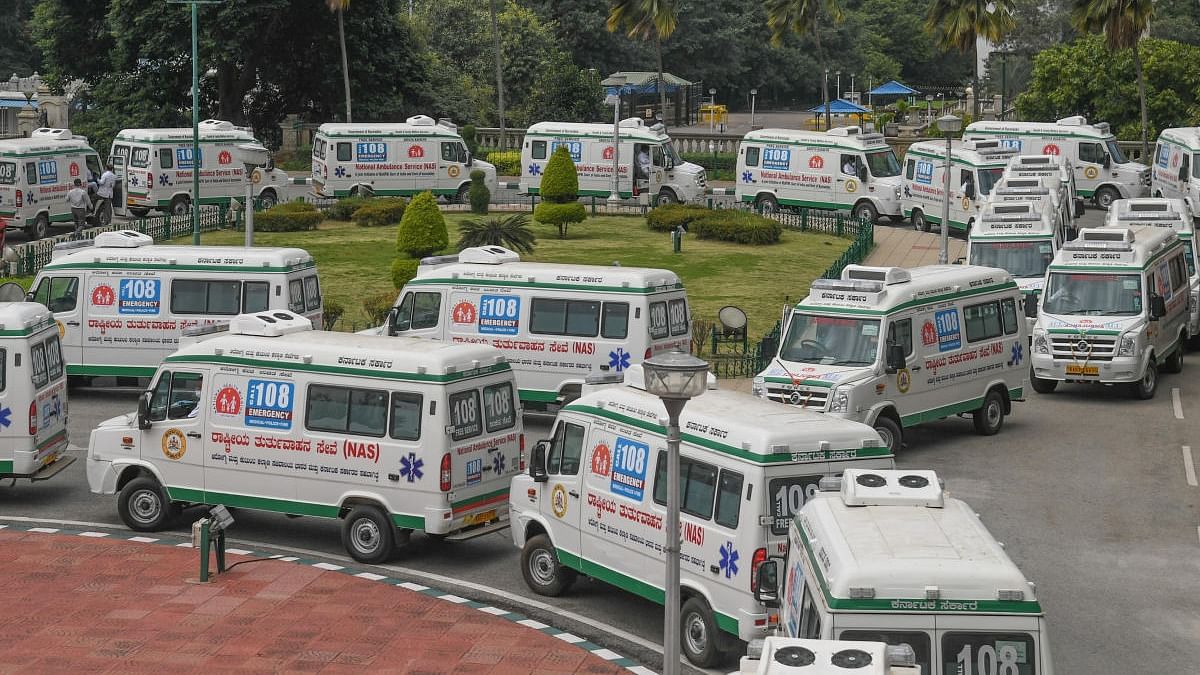 Ambulance services were affected on Sunday due to a technical glitch in the 108 helpline. Credit: DH file photo