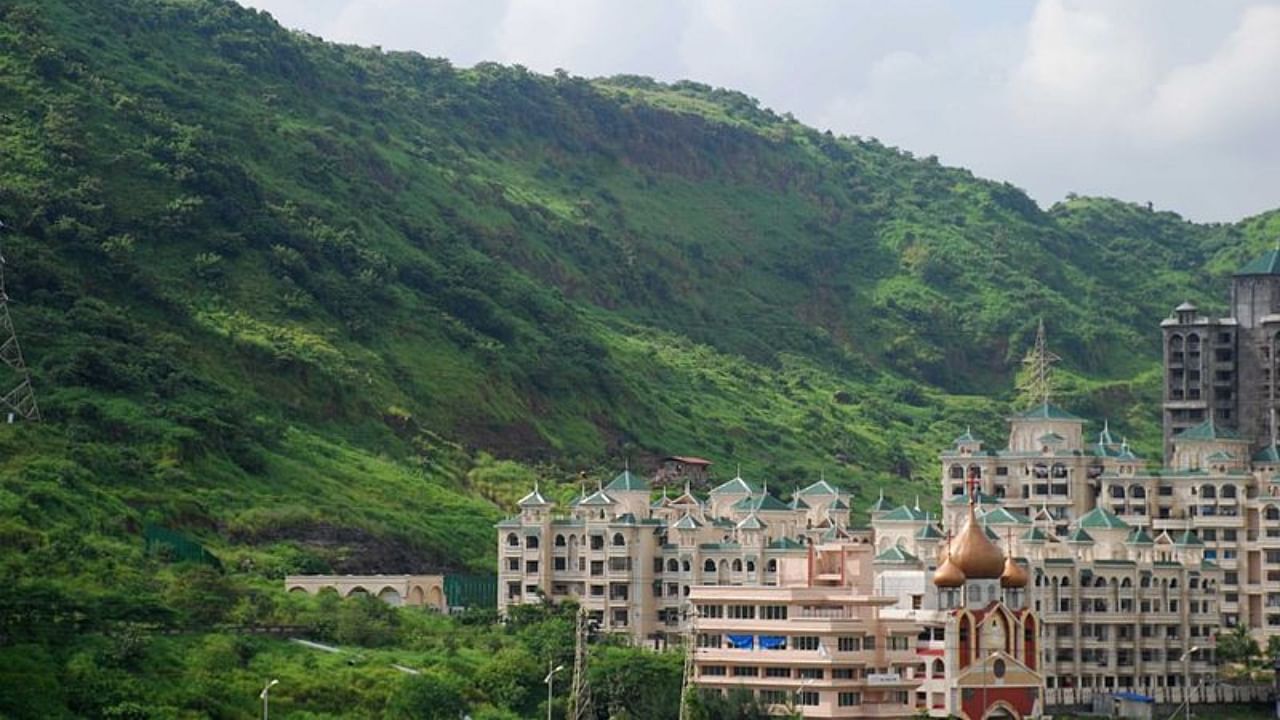 Kharghar Hills, Navi Mumbai. Credit: Wikimedia Commons