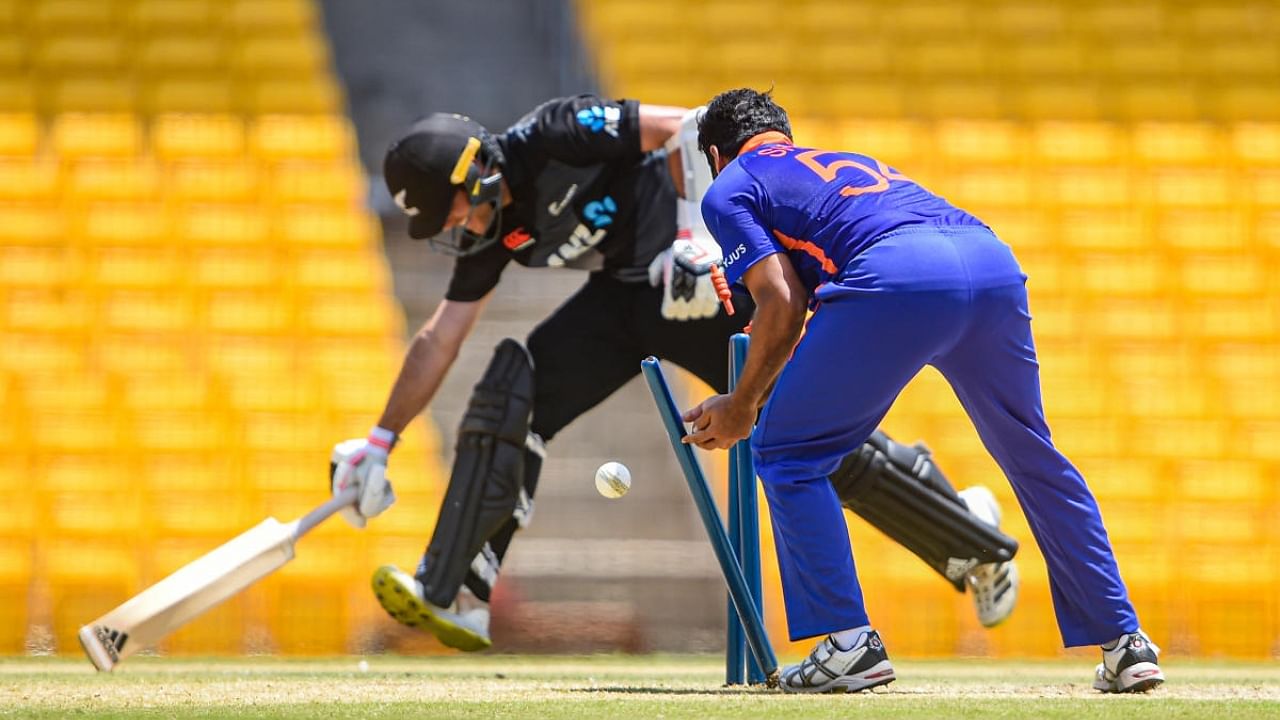 India A bowler Shardul Thakur attempts a run-out during the 1st unofficial One Day International (ODI) cricket match between India A and New Zealand A, at MA Chidambaram Stadium in Chennai. Credit: PTI Photo