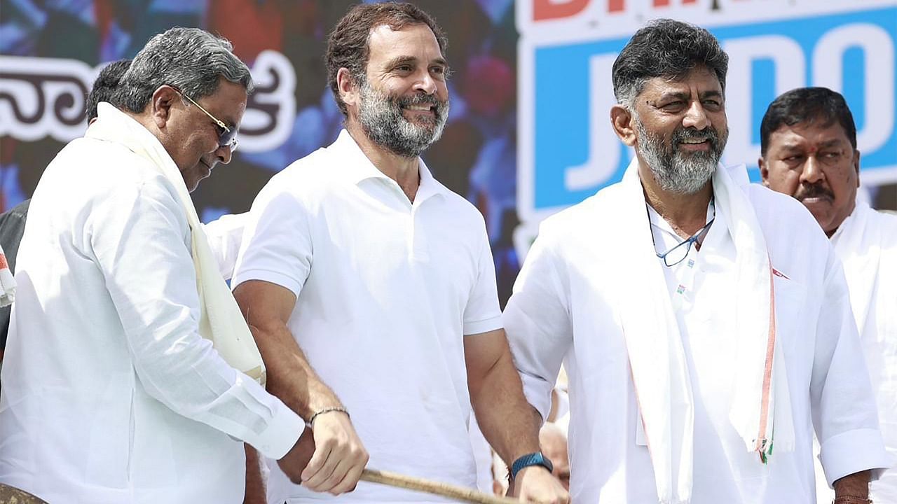 Congress leader Rahul Gandhi with Karnataka Congress President DK Shivakumar and others during the party's Bharat Jodo Yatra. Credit: PTI Photo