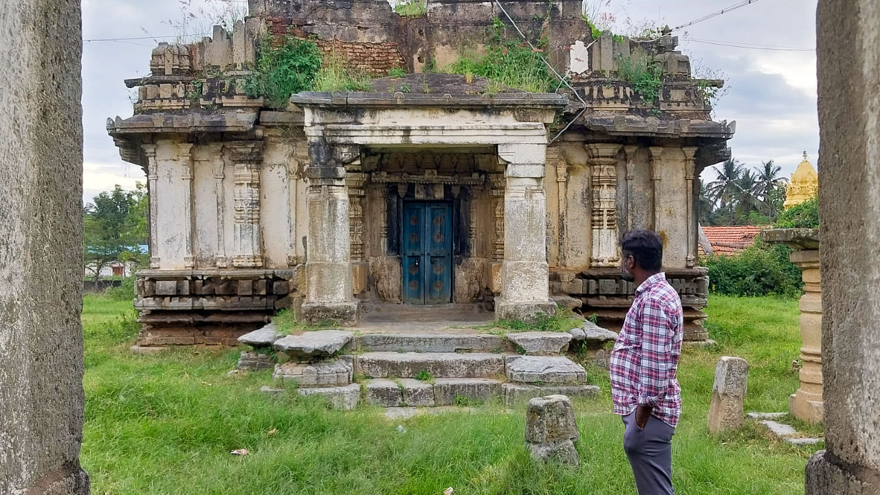 Santosh D D (in pic) and other Dalits first entered the Keshavaswamy temple, Dindagur, Hassan district, in September 2021. Credit: DH Photo/Anitha Pailoor