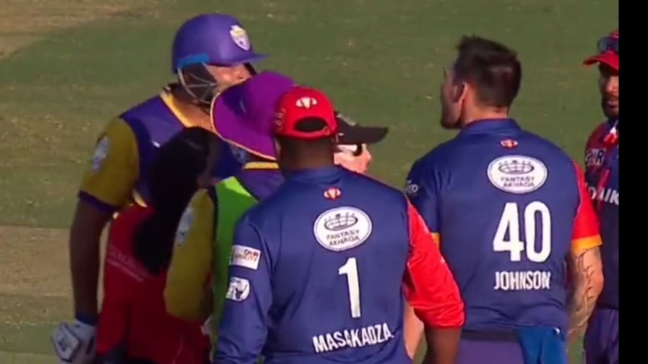 Yusuf Pathan and Mitchell Johnson engage in war of words during the match between Bhilwara Kings and India Capitals. Credit: Twitter/@CricCrazyNIKS