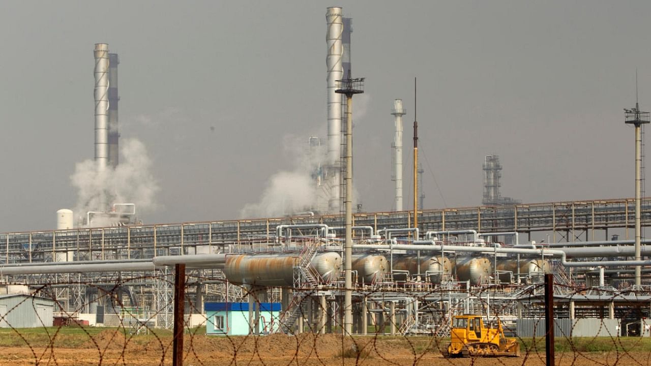 An oil refinery located on a branch of the Northern Druzhba oil pipeline. Credit: Reuters File Photo