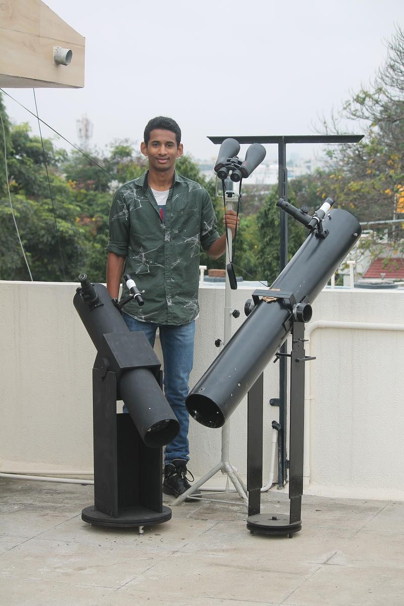 Himanshu K H  has built a Newtonian telescope with the focal length of 35 inches. 