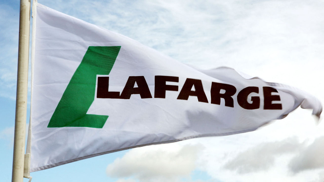 Lafarge acknowledged that it paid nearly €13 million ($12.8 million) to middlemen to keep its Syrian cement factory running. Credit: AFP File Photo