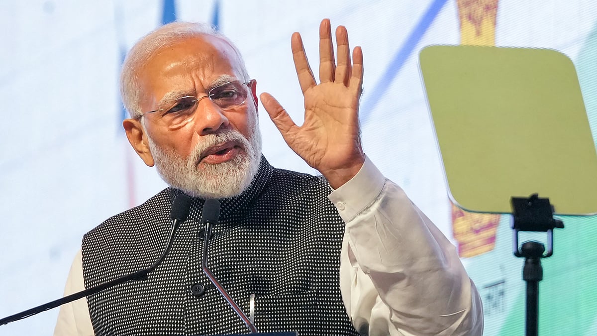 'Time to teach lesson to those who insult Gujarat,' says PM Modi