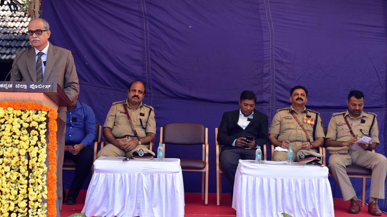  Police Commemoration day observed at the Police Grounds in Mangaluru. Credit: DH Photo/Govindraj Javali