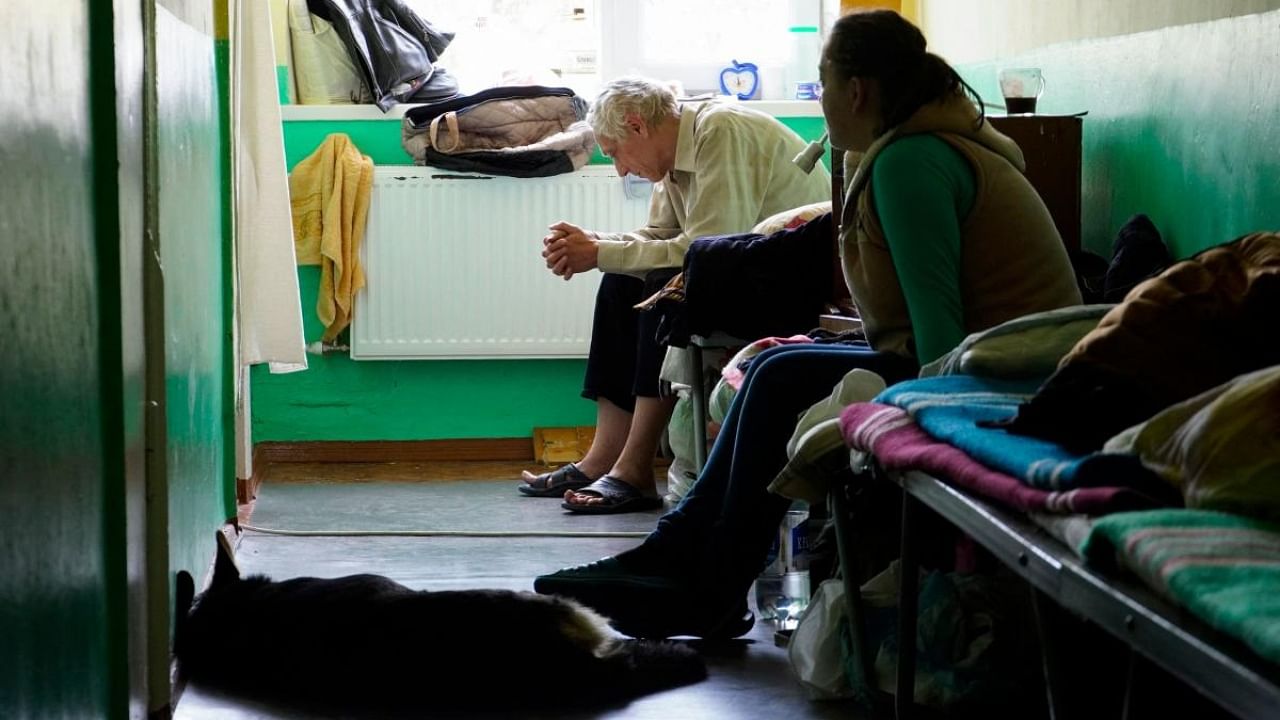  Civilians evacuated from the city of Kherson, which Moscow claims to have annexed, are seen temporary settled in the Crimean town of Dzankoi ahead of futher evacuation into the depths of Russia on October 26, 2022, days after Kherson pro-Russian authorities urged residents of the region's eponymous main city to leave 'immediately' in the face of Kyiv's advancing counter-offensive. Credit: AFP Photo