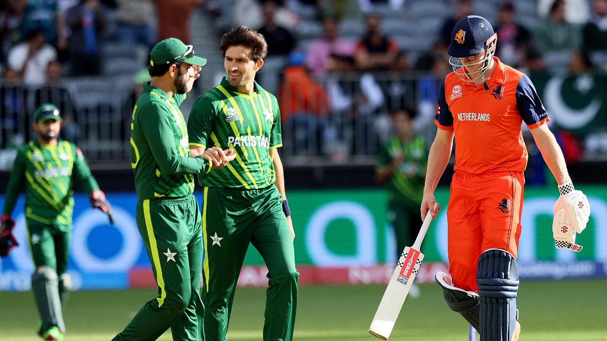 Pakistan restrict the Netherlands to 91 for 9 in T20 World Cup