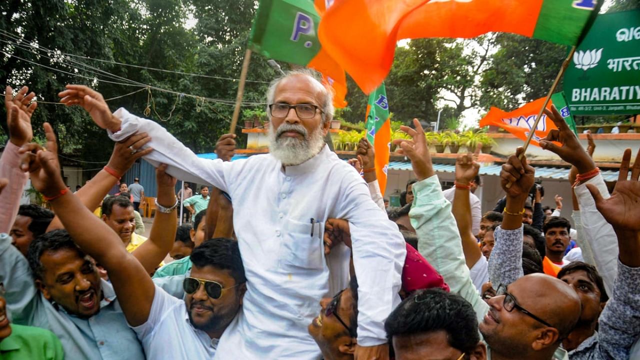 BJP leader Pratap Chandra Sarangi with supporters celebrates party candidate Suryavanshi Suraj's victory in Dhamnagar constituency by-election in Bhadrak district. Credit: PTI Photo