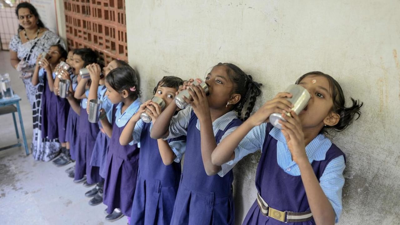 Schools have to ring the bell thrice a day when children will be encouraged to drink water. Credit: DH File Photo