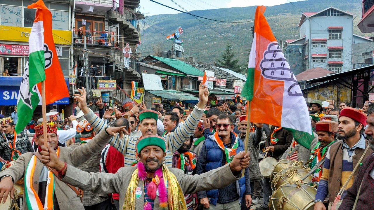 Congress supporters during an election campaign rally of former Rajasthan deputy chief minister and party leader Sachin Pilot ahead of Himachal Pradesh Assembly elections, in Kullu. Credit: PTI Photo