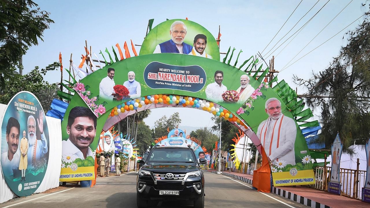  Prime Minister Narendra Modi's convoy during his visit to Visakhapatnam, Andhra Pradesh. Credit: PTI Photo