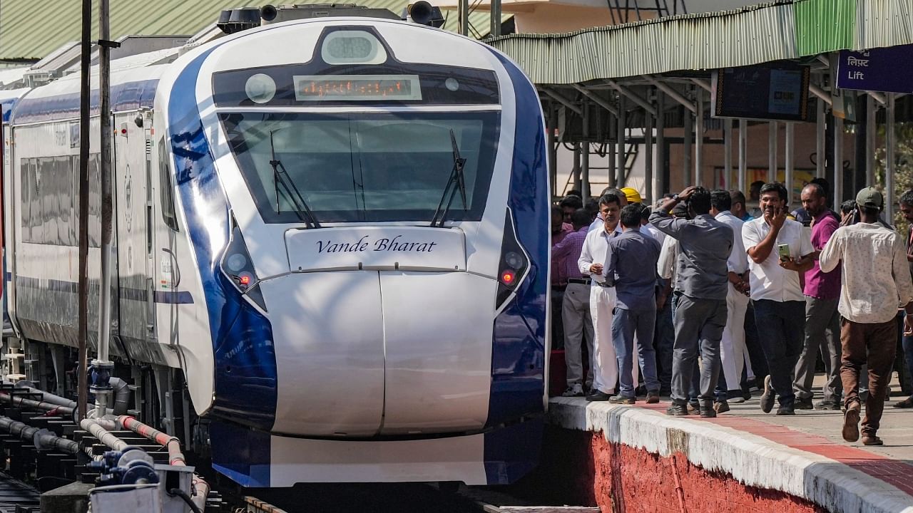 Vande Bharat Express train on the Chennai-Bengaluru-Mysuru route during a trial run, at Krantiveer Sangoli Rayanna (KSR) station in Bengaluru, Wednesday, Nov. 9, 2022. Credit: PTI Photo