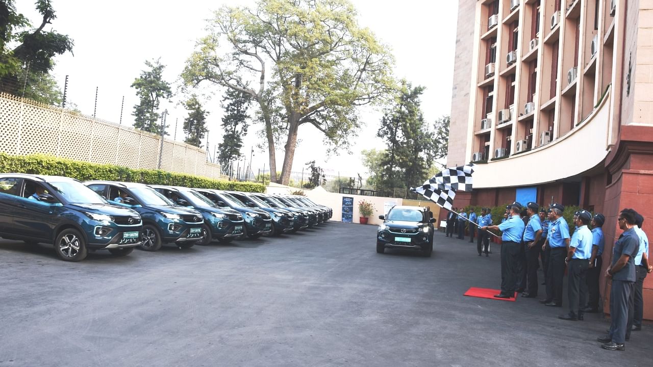 IAF inducts fleet of Tata Nexon Electric Vehicles. Credit: Twitter/dprohyd
