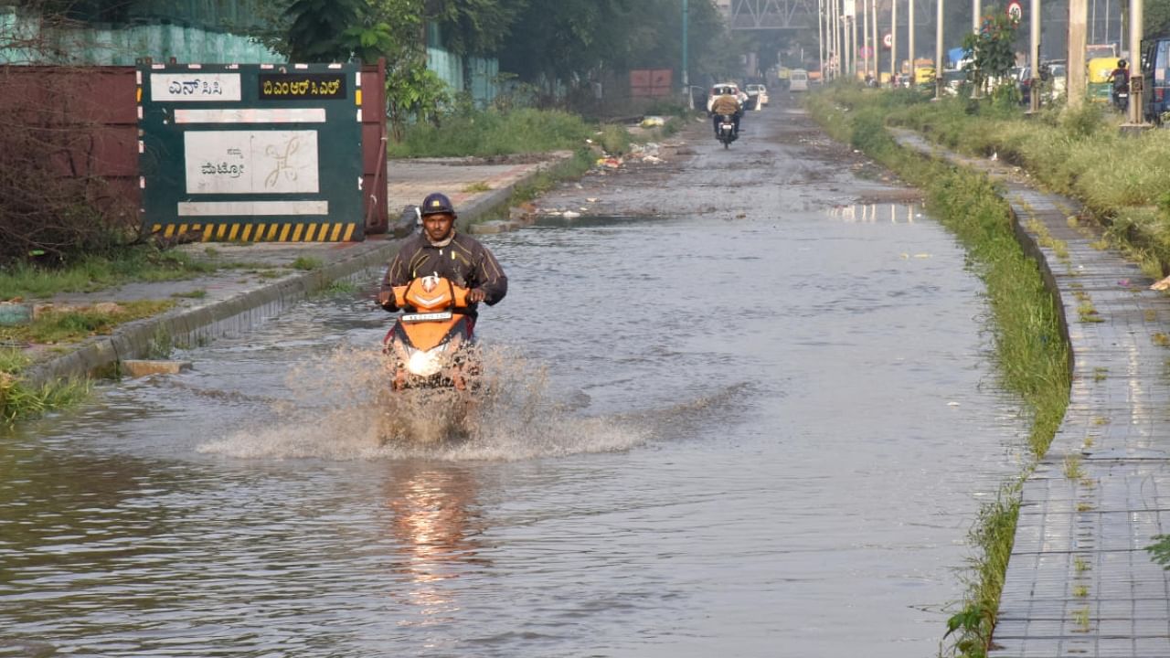 Recent spatial analyses of Bengaluru indicate that most of the natural floodplains have been built upon, directly correlating to the pockets that experienced severe inundation. Credit: DH Photo