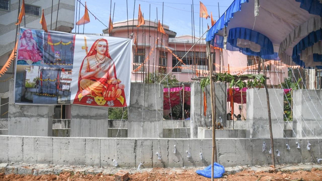 The site where the BBMP wishes to install a bronze statue of the late BJP leader Ananth Kumar. Credit: DH Photo