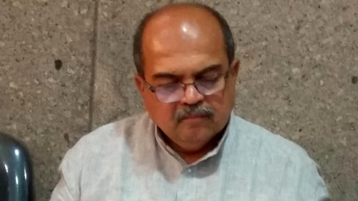 B S Yediyurappa loyalist Banakar joins Congress