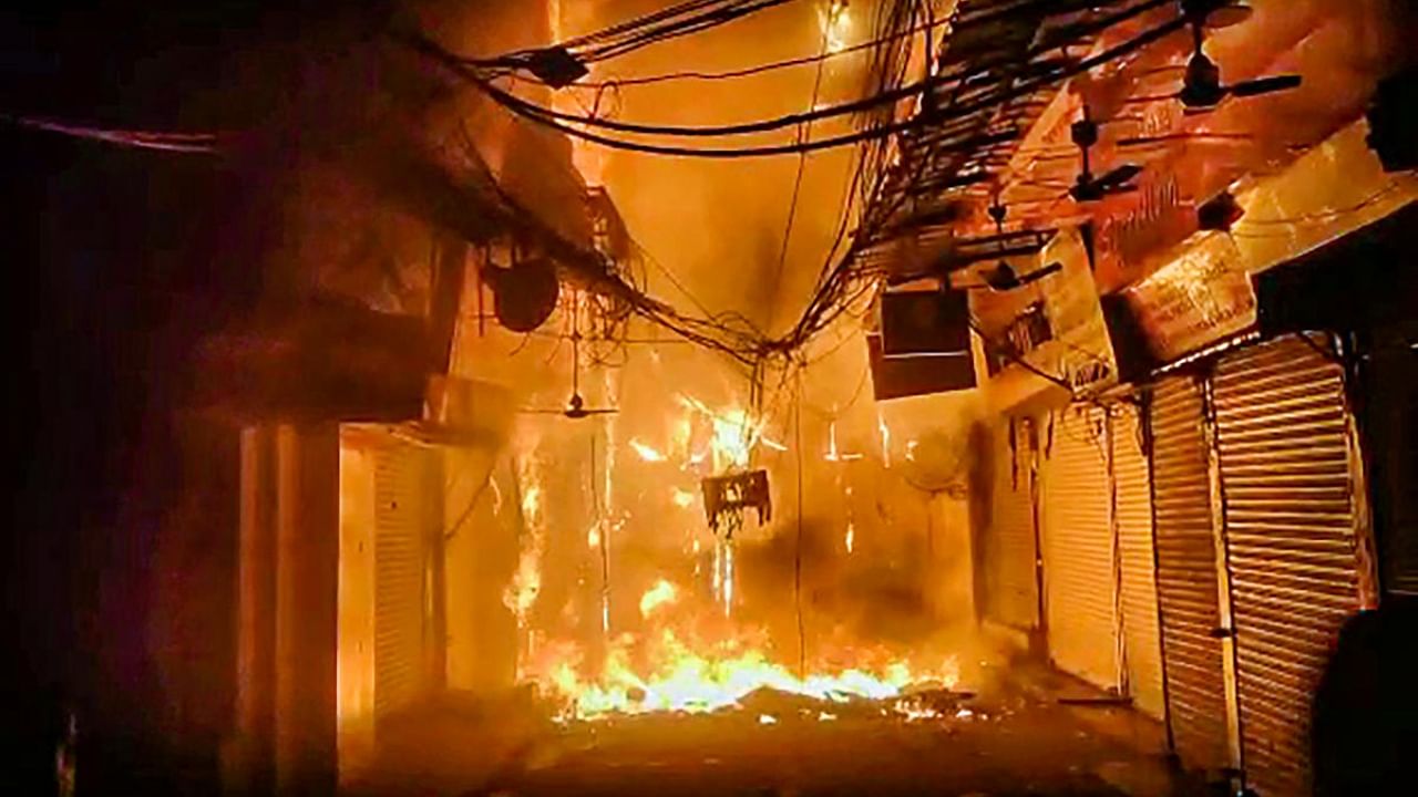 Fire at Bhagirath Palace Market in Delhi, Thursday, November 24, 2022. Credit: PTI Photo