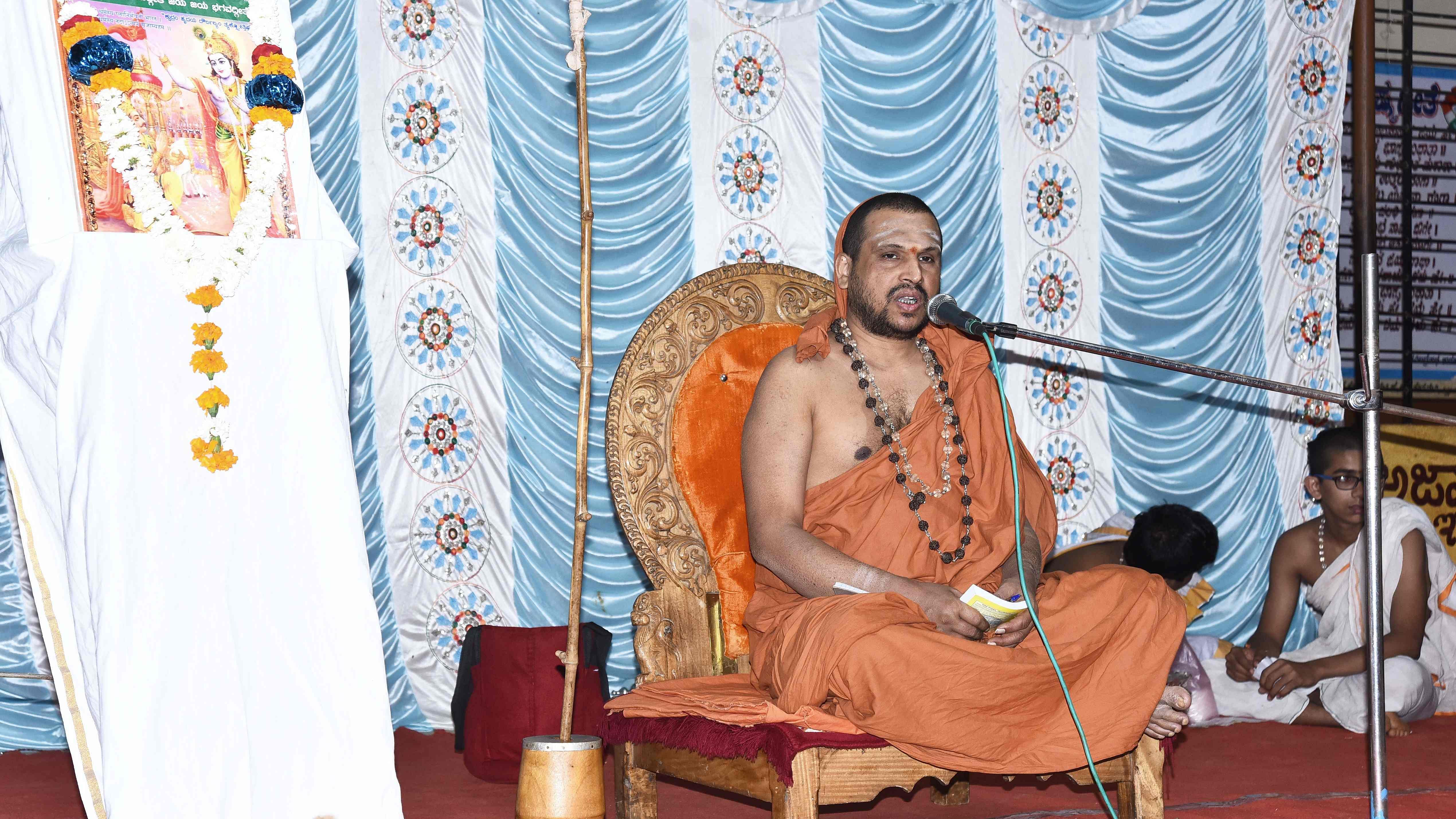 Gangadharendra Saraswati Swamiji. Credit: DH Photo