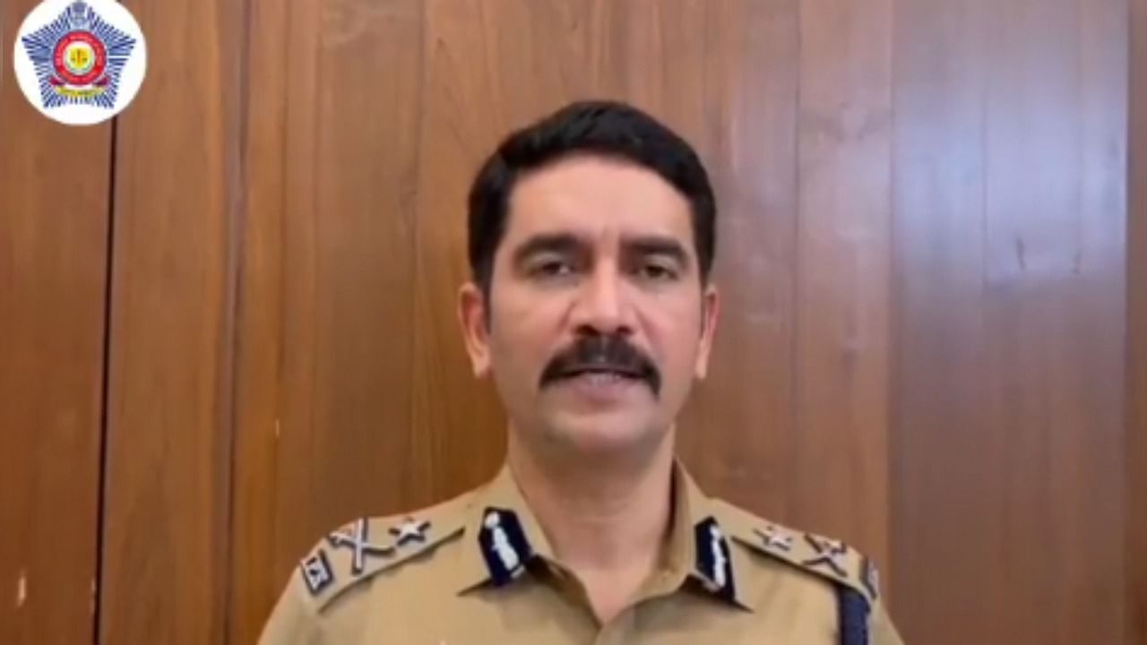 Screengrab of video message shared by Mumbai Police. Credit: Twitter / @MumbaiPolice